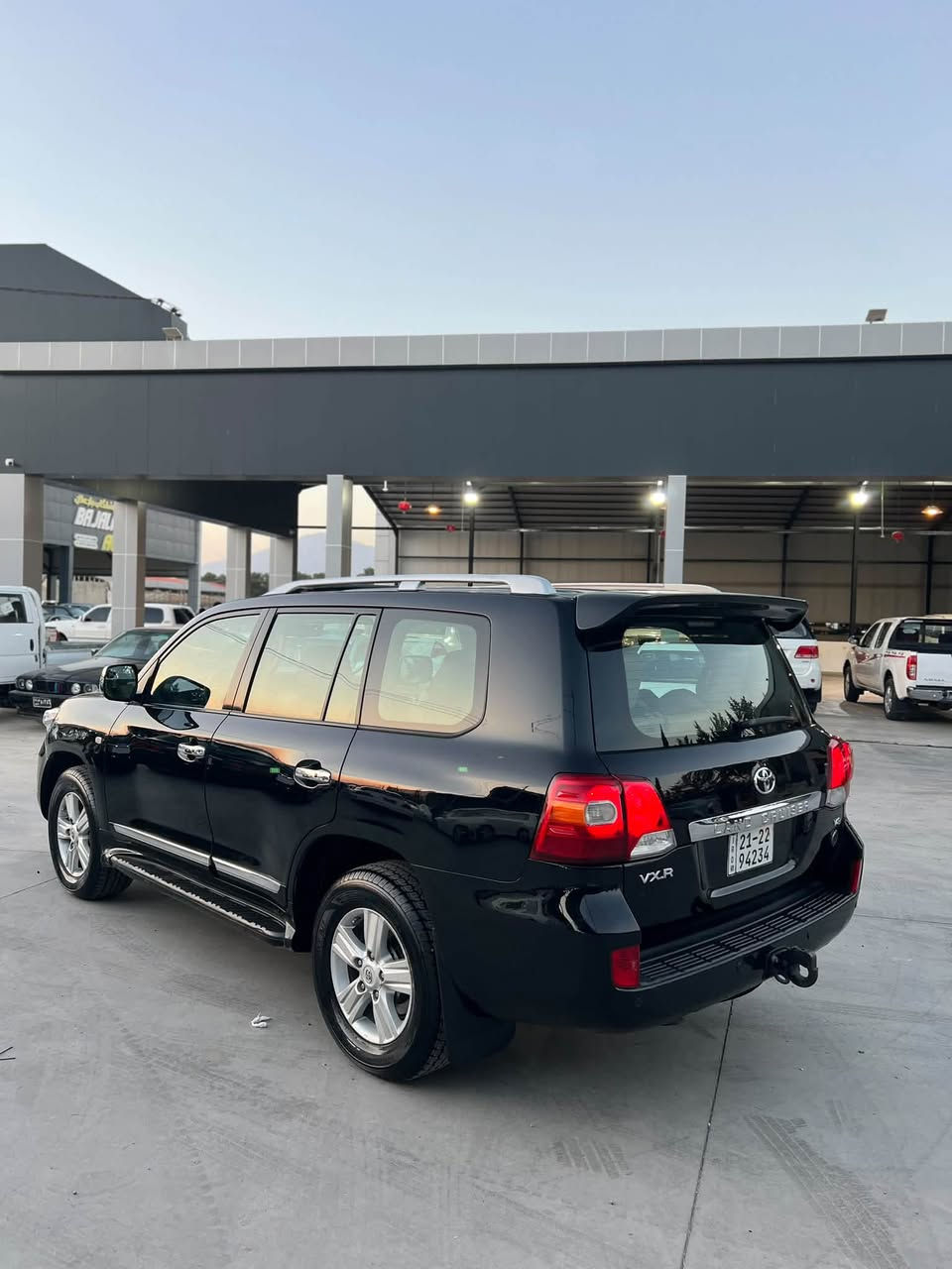 وەنەوشە ٢٠٠٨ علوج دوبەی

VXR 4.7
فول مواسەفات 
ناو جڵد
ناو زەرد
سڵاید
ئۆتۆماتیک
کامل پەمپ لەسەر ساخی بیلاد ڕەشە

قفڵ قفڵی ١٦٣ گەڵا

***********
