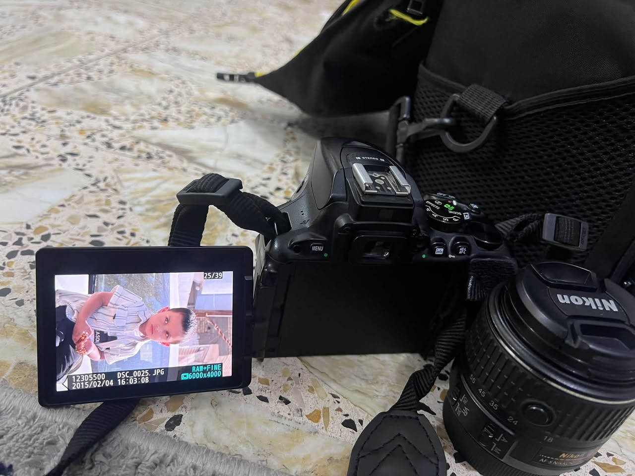 هاي الكامرة لبيع نيكو5500
مابيها اي عطل ولا داخلة صيانة مع الملحقات كاملة اي واحد يريد يراوس خل يرأسني أو يشتري ب425 هاذا رقم التليفون ***********
