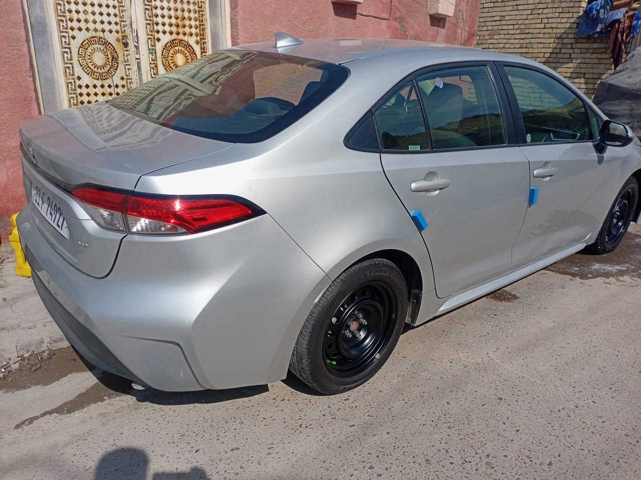 سلام عليكم
كورلا وارد امريكي موديل 25 بانزين فقط LE ضربتها بجم خفيف شواصي ولغود سليمات تبديل بنيد ودعاميه وراديتر فقط الباقي مكفول التبريد الطلقه عطلت مابي شي الجك والاسبير جدد ممستخدمات السياره جديده ماشيه 21 الف السعر 137 وبيها مجال رقم بغداد داخله قبل 3 اشهر بكتاب شهداء سنتين وصير حره راعيها بغداد يسويلك وكاله 

العنوان بغداد الكماليه حي السلام شارع مستشفئ الفضيليه ***********

