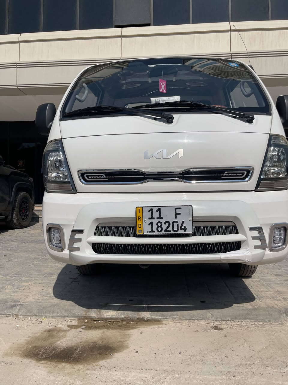 كيا فحل موديل ٢٠٢٣رقم بغداد كفاله عامه ماشيه ٩٠  السيارة محوره تايرات خلفي ١٤وستد ٢٧وتانكي فافون ١٢٠ دوشمه جديده السياره بااسمي مكان بغداد المنصور الموبايل***********  السعر  ١٨٨ وبيه مجال
