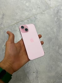آيفون ١٥ • ١٢٨ • وردي