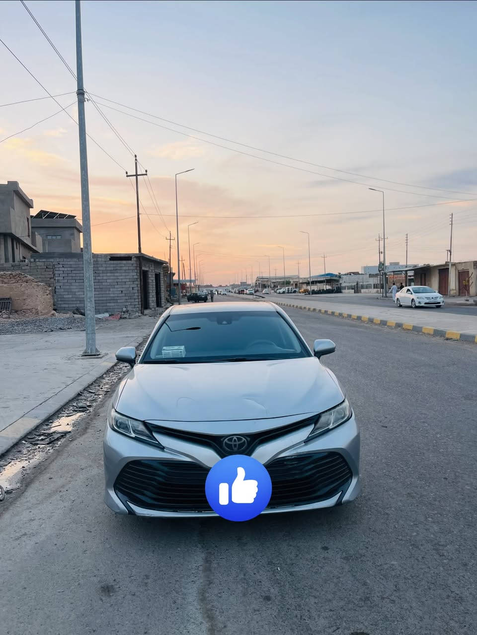 كامري LE • بدون ضرر • ماشيه ١٣٠٠٠٠ميل