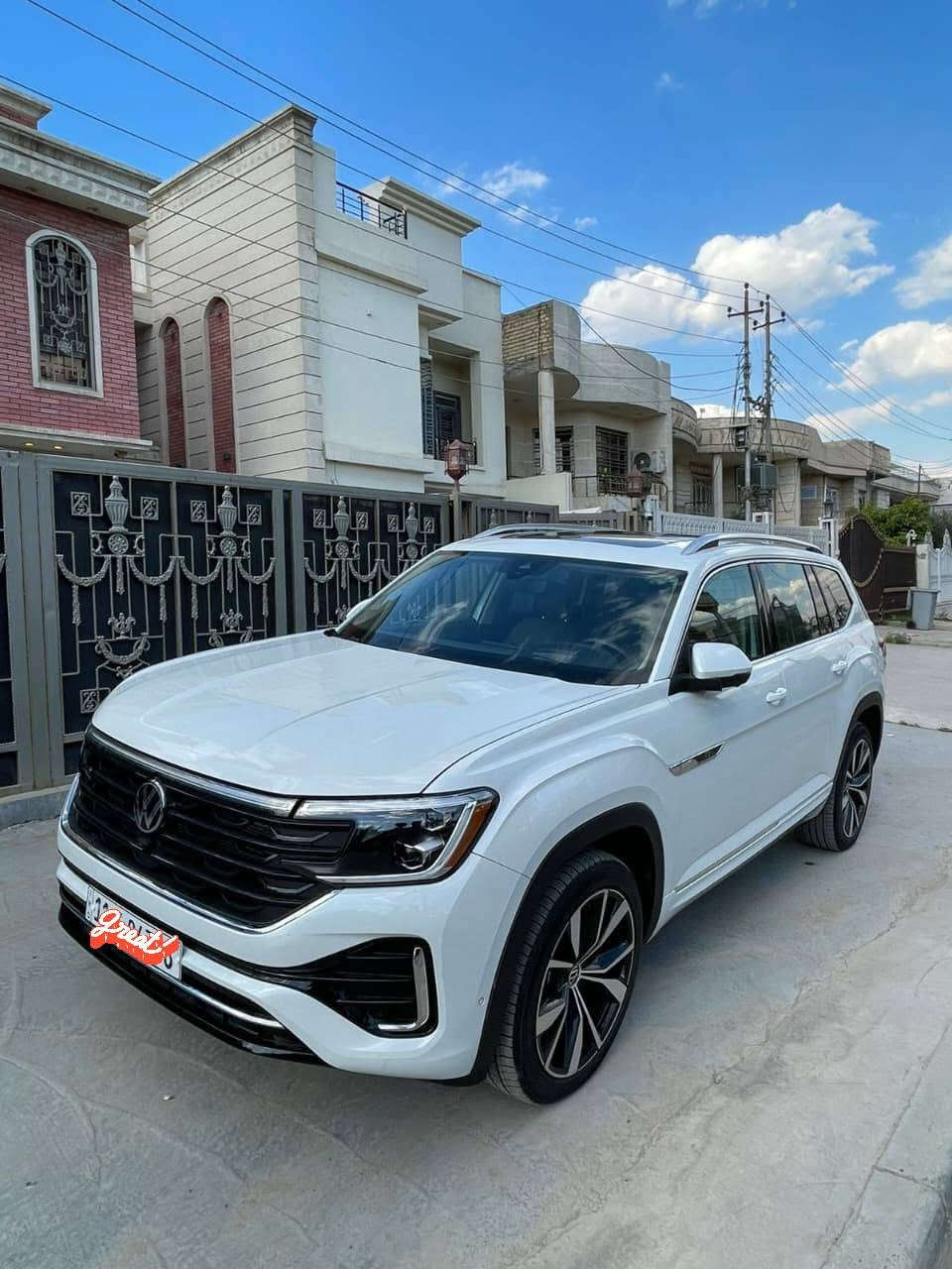 السلام عليكم ورحمة الله وبركاتة 

VolKswagen  Atlas SEL Premium R_Line  2024

عداد المسافة : 29000 الف مایل 

ضرر : فقط جاملغ وشويه بنيد بدون داخل شرط فحص

ارباك ضارب 

دعامیە مبدل بلاد شريكا 

اعلی المواصفات  atlas 1/1 :

سقف بانوراما

داتاشو 

بصمة تشغيل

بصمة أبواب

تشغيل عن بعد (Remote Start)

صندوق شفط كهربائي

رادار أمامي (تحديد مسار)

رادار جانبي (نقاط عمياء)

رادار خلفي (تحذير من الاصطدام)

كاميرات محيطية 360°

سستم سماعات FENDER

تحكم وضعيات القيادة Drive Modes 

اوتو بارك Auto Park

تبريد مركزي لمس

كشنات ميموري

اناره محيطيه اكثر من 40 لون

كشنات جلد

کشن تدفئة و تبرید

هاند بريك بصمة

Android Auto 

Apple Car Play 

مانع انزلاق+ABS

شاشة كبيرة لمس

حساسات خلفية+ كاميرا 

تحكمات استيرن

اوتو ستارت Auto start 

اوتو ستوب Auto Stop

السياره  رقم بغداد بااسمي

مكان: بغداد 

رقم:  ***********

سعر صور حادث خاص
