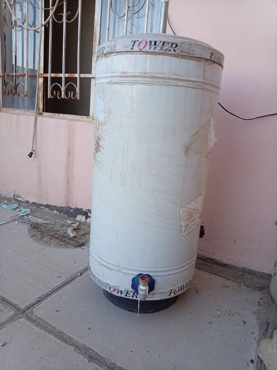سخان نوعية قيس ١٠٠ لتر للبيع ***********

