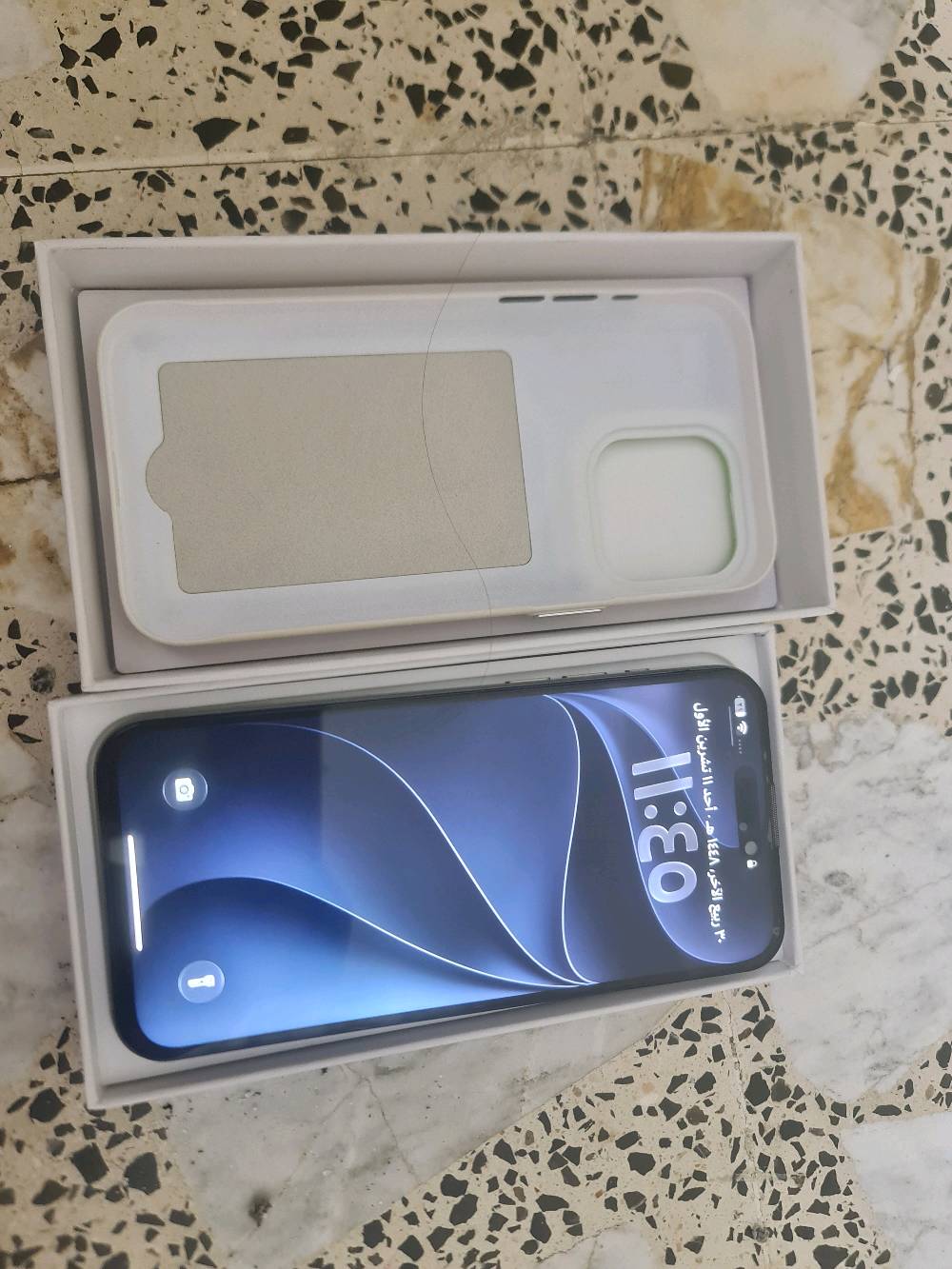 ايفون ١٥ برو ماكس • ٢٥٦ • بطاريه ٨٦