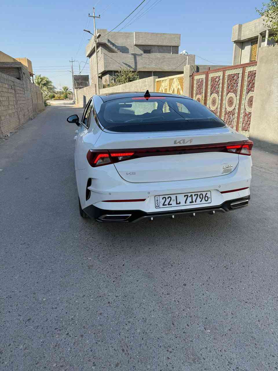 كيا k5 موديل ٢٣ خليجي محرك ٢٠٠٠ دوش بانوراما فول مواصفات ماشيه ٩٦ الف سونارها مرفق مع الصور السياره جديده وشرط الفحص تحويل مباشر السعر ١٧٨ وبيها مجال حك الجيه مكاني الفلوجه النساف للتواصل على الهاتف ***********
