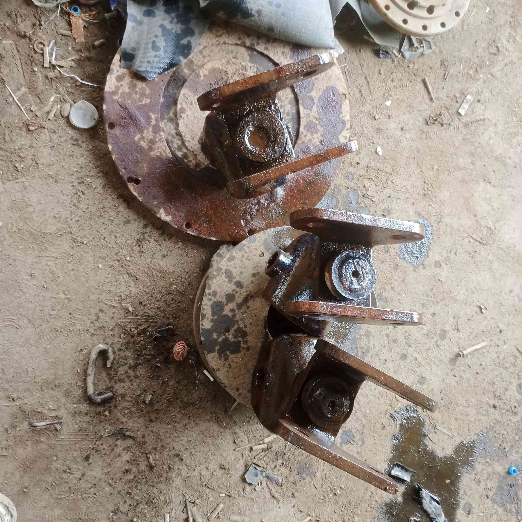 السلام عليكم يتوفر ادوات سيرت احتياطيه تفصيخ اصلي كير اكسل سدر فريم ممه ويلات فلنجات لشه كير جهاز دشللي شفاتات كل ما تحتاجه موجود بنيد جاملقات كشر كامل اغلب غراض سيرت متوفره عنوان ناصريه قضاء رفاعي اتصال برقم ***********
