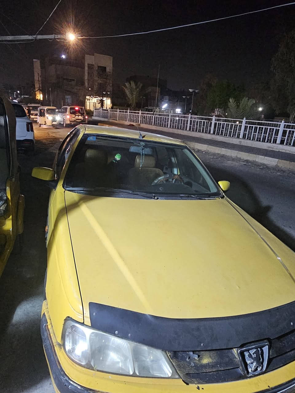 بياجو بارص للبيع موديل13رقم بغداد مصفر هيه وغرامات بسمي سنويه لل31 تبريد شغال السياره بيها نوااقص هواي بيها مشط ستسيرن وكهربيات  مكاني بغداد المشتل 25 ***********
