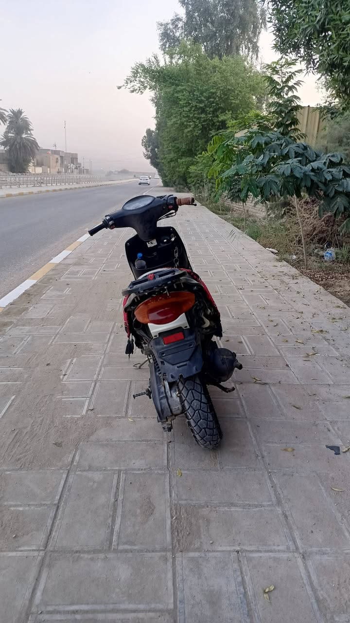 سلام عليكم من رخصت الادمن دراجه لكزز خبط نضيفه شلعه معدل مكينتها رمبه نضيفه كلش
نص هندر كابريتر خطين لايت امامي بك لايت أشاير كلها شغاله كفراتها لون ابيض اني فاتحهن شويه تعبانات عوزه باتري وكفرات سلف شغال بس باتري نقصه بيه بس ضعيف ميدير سلف تايرات جدد بلجيس بريك قفل جنطه دراجه مال كراب وين ماجان اطلع بيه  لبيع او مراوس حسب الرغبة السعر 250 مكاني حله مركز ***********
