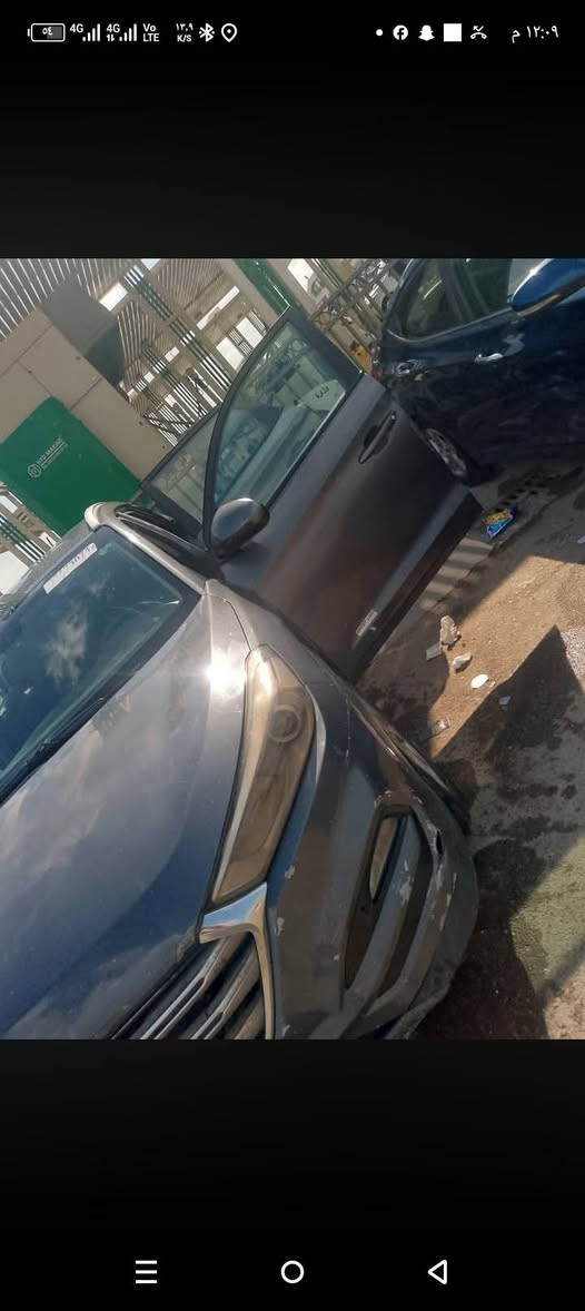 توسان ٢٠١٦ للبيع
ضربته خشم بنيد وجاملغ 
صابغ بيها  في بسبب الجراد والدليل راجعه جارده ابيع حزام 
سياره ٢٠٠٠ مكينه وكير نضيفات 
فول تحكم كان 
فول تحكم ستيرن 
حساس ستيرن دوار 
تحكم مري 
شاشه اعطال 
شاشه 
تبريد خير من الله ثلج 
السياره عليها ادامه جديده بلكات نوزلات فيتبم 
القديمات موجودات مبيهن شي 
نواقصها كلش بسيطه اريدها ١١٣ وبيها مجال للشراي
***********
