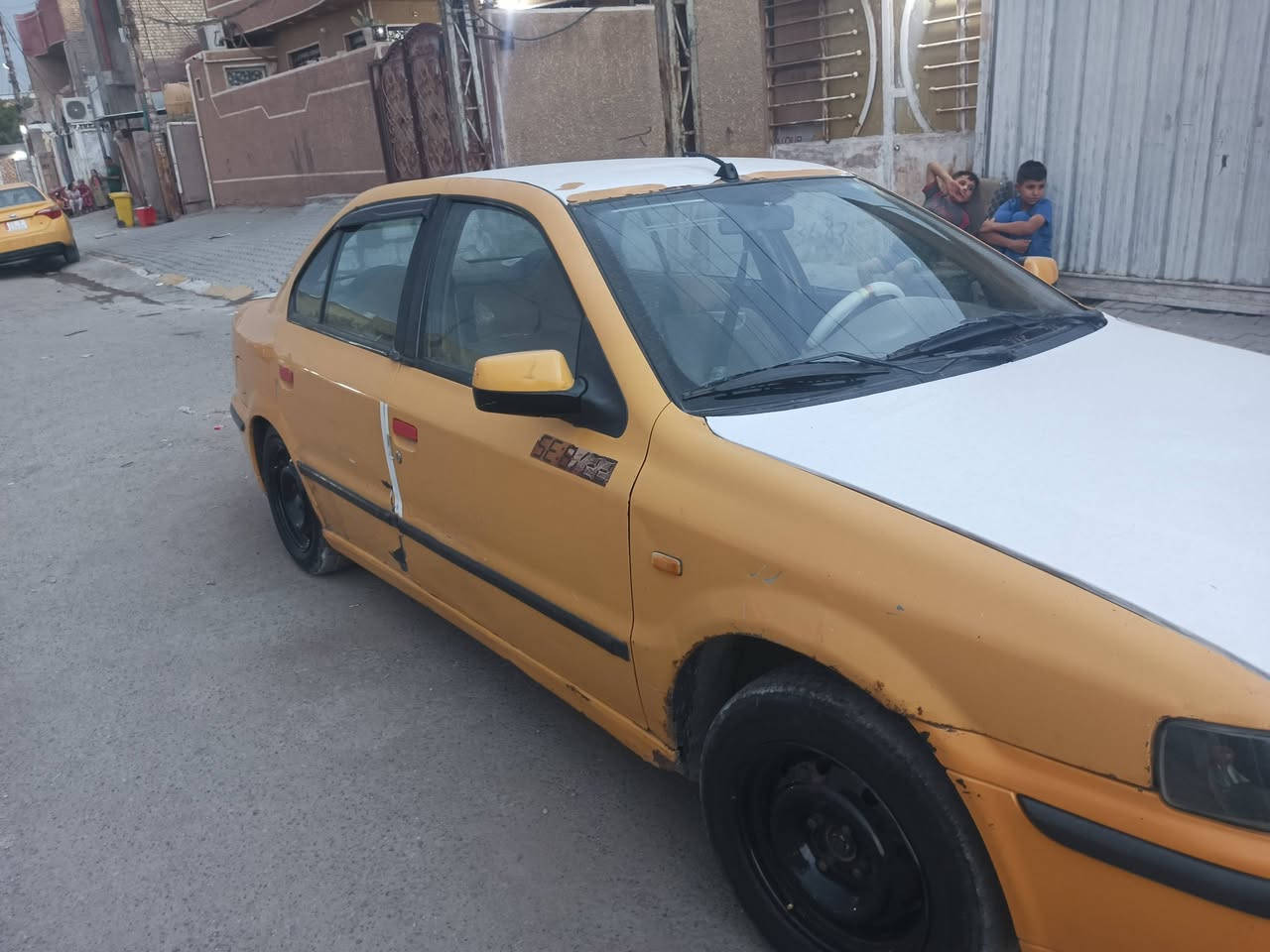 موديل ٢٠١٠ • سيارة • بدون ماركة