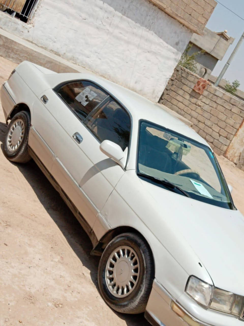 بـعد التحيه والسلام 
بـطه منصل موديل ٩٤ گير ومحرك ٣٠٠٠ شرط
مصبوغة جماليه تواير جدد لايت زنون 
صدر نص عمر سياره جاهزه شغل ومشي 
سنويه ٢٠٢٧ شرط التحويل مكاني بيجي 
السعر ٤٧ وبيها مجال 
مكلف بلنشر للستفسار ***********

