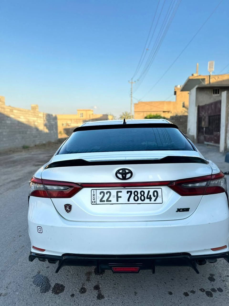السلام عليكم
نوع السيارة : تويوتا كامري 2021

مواصفات: XSE فول مواصفات 1/1 بانوراما سقف اسود

مكينة: اربعة سلندر حجم 2.5L  

ماشي 180 الف كيلو 

ضرر: موجود بل منشور قطعتين صبغ

رقم سيارة: مرقم اربيل دولي سنوية جديد  

سعر : 205$ فقط وبيها مجال للشراي 

سيارة حلوة ونظيفة مال بيت جاهز بدون اي نواقص 

عنوان: صلاح الدين بيجي 

للاستفسار  ***********
