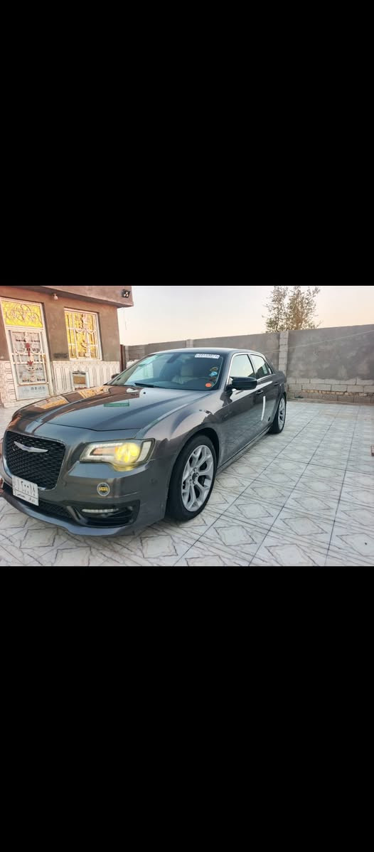 اوباما موديل 2016 معلايه 2020 رقم ذي قار حره تحويل ثاني يوم سنويه مجدده 28 معامله كامله وارد امريكي ضربته بنيد وجاملغ فقط وبيه صبغ داير الجاملغ الخلفي فقط والباقي كفاله عامه مكينه 6 سلندر 3600 مكينه وكير وحداديه وتبريد وتخم تايرات كله مكفول سياره جاهزه مال جناي بمعنه الكلمه مواصفات تحكم ستيرن شاره بل مرايه شاشه كبيره كامره دسك خلفي وأمامي ويل كب 20 مثبت سرعه رادارات شفتات منظومه زنون بصمه ابواب بصمه جنطه بصمه تشغيل/ تشغيل عن بعد فول ماعده الفتحه سياره استخدام شخصي من الدوام ال البيت فقط مكان سياره ناصريه سعر 137 بيه مجال قليل رقم ‏‪***********   وترهم مراوس حسب القناعه
