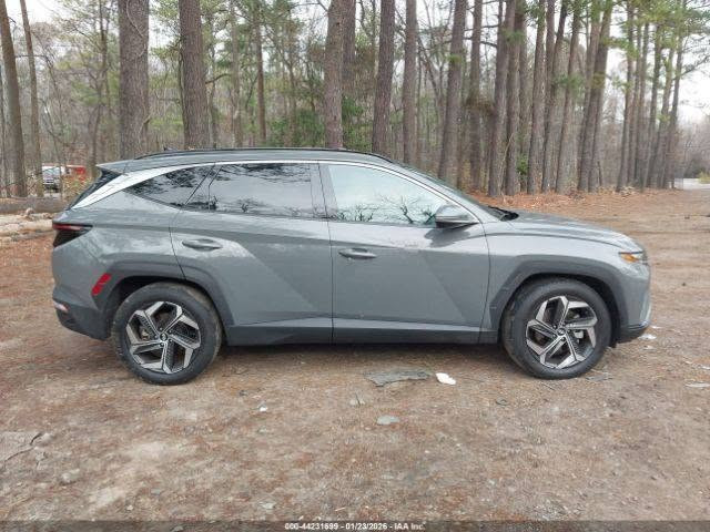 !!!للبيع Hyundai Tucson Limeted2024
موديل ٢٠٢٤بانزين فوووول مواصفات أعلى فئة بالتوسان...واصلة حرةو موجودة ببغداد ..تباع وعلى وضعها وبدون تصليح..تترقم بجميع المحافظات عدا كردستان.. 
لون أسمنتي المرغوب داخل جلدلون أسودملكي.بدون أيرباك ماشية 23ميل حقيقي..فوول مواصفات أعلى فئة بالتوسان .السعر 185ورقة....
.السيارة معروضة بمكتب شركة الجود للمزادات الامريكية لأستيراد ألسيارات وقطع ألغيار 
.للأستفسار..العنوان بغداد حي القاهرة شارع الضباط مقابل حسينية آل الرسول.تلفون أو واتساب ***********

