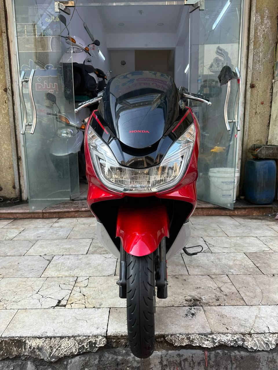 PCX • ١٢٥ • احمر