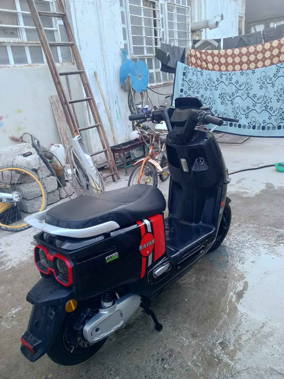 للبيع ماطور ام عيون شرط باتريات  شرط الفحص السعر 850 وبي مجال ‏‪***********‬‏ بي واتساب
