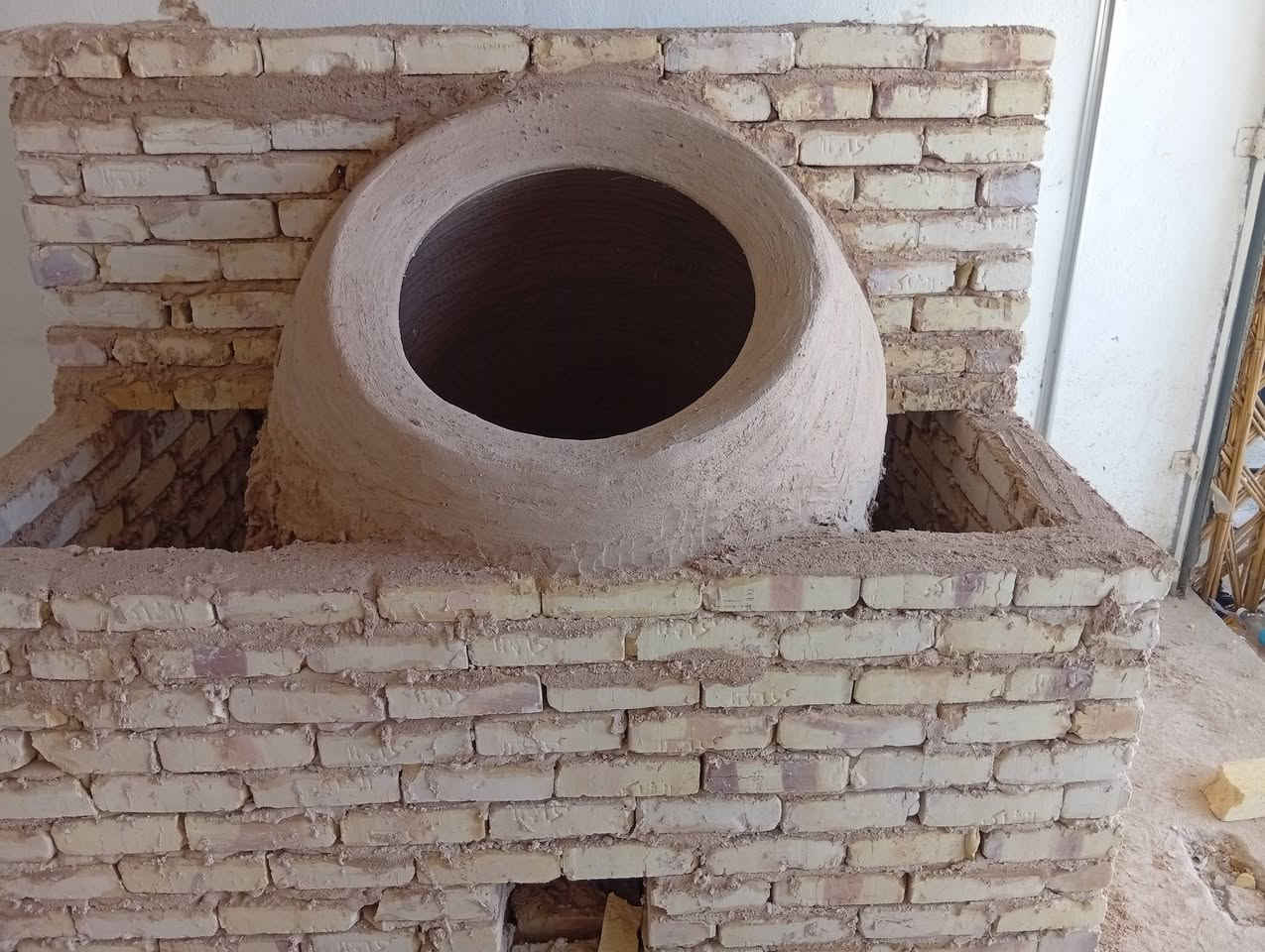 ((((معمل. حيدر الكوفي الصفحه الرسميه... للبناء والفخار ))))
***********

♦️يوجد لدنيا اجود انواع التنانير الكوفية ..
🎄لتجهيز كافة المحافظات وباانسب الاسعار 

🌏تنانير الخبز وتنانير المندي وتنانير الشوي .. لكافة الاحجام والقياسات 
🔥🔥كما يوجد لدنيا كل مستلزمات المخبز 🔥🔥
1 عجانات                   3 طابوك حراري لكافة الانواع 
2 هزازات                    4 ماشاااااااات 
5 قباقة                       6 بريمزات نفط 
7 عفاريت غاز              8 طبكيات كافة الاحجام 
9 ممات نفط               10 ممات غاز وسيت ولف 
وكل مايحتاجه المخبز من مسلتلزمات اخرى 
ماعليك سوة الاتصال  
                           
وتساب ***********
