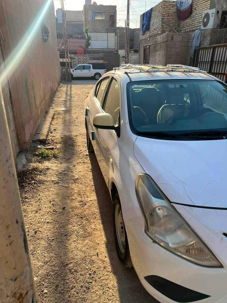 سني 2016 تعتبر 17 لان انتاجها 16 شهر 12
كير محرك كفاله بلاديات برغي ممفتوح بيها لامحرك ولاكير 
لغود شواصي كلشي مكفول بيها فقط ضربت جلب بدلت دعاميه نعوج براكيت مال دعاميه بعدني ممسوي على وضعه
بيها بارد بالباب مصلحه وصابغه رشات
بيها رشات قليله اثر رصعات بالكشر 
كهربائيات على وضع الشركة
سياره كامله على اخر حبايه تبريد ثلج 
سيارة نضيفه ترايها للصين🤣
نيسان معروفه بعد
هزه جديده قبل شهر مسويها السيارة تحويل ثاني يوم 
عنواني بغداد حسينيه الراشديه
رقمي ***********
السعر 80 بيها مجال
