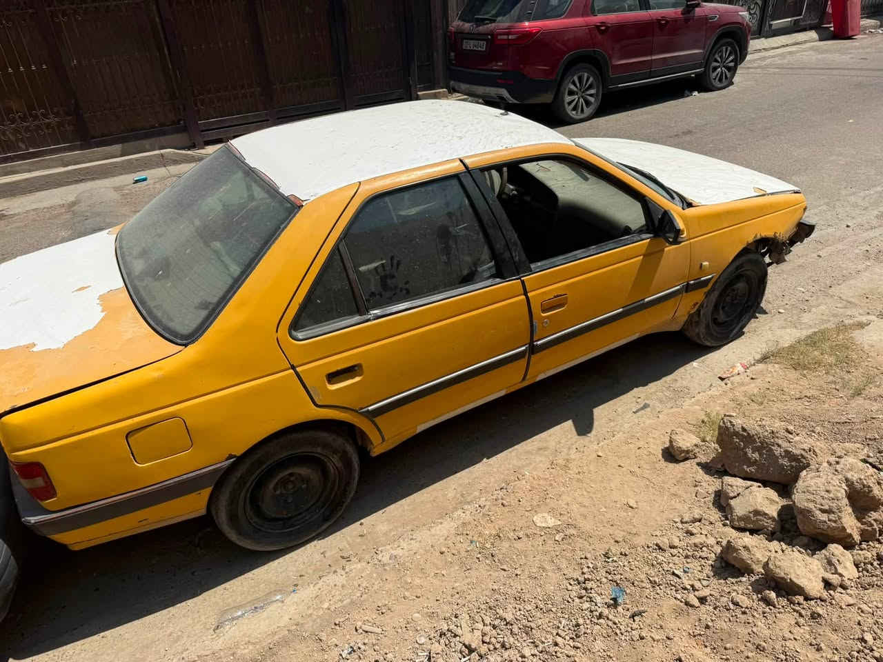 السلام عليكم بيجو جي ال اكس ١٠ محرك وكير نضيفات تحويل مباشر رقم بغداد انكليزي سنويه جديده مصفره هيئه وغرامات سياره جاهزه السعر ١٤ وبيها مجال بغداد الزعفرانيه *********** م ***********
