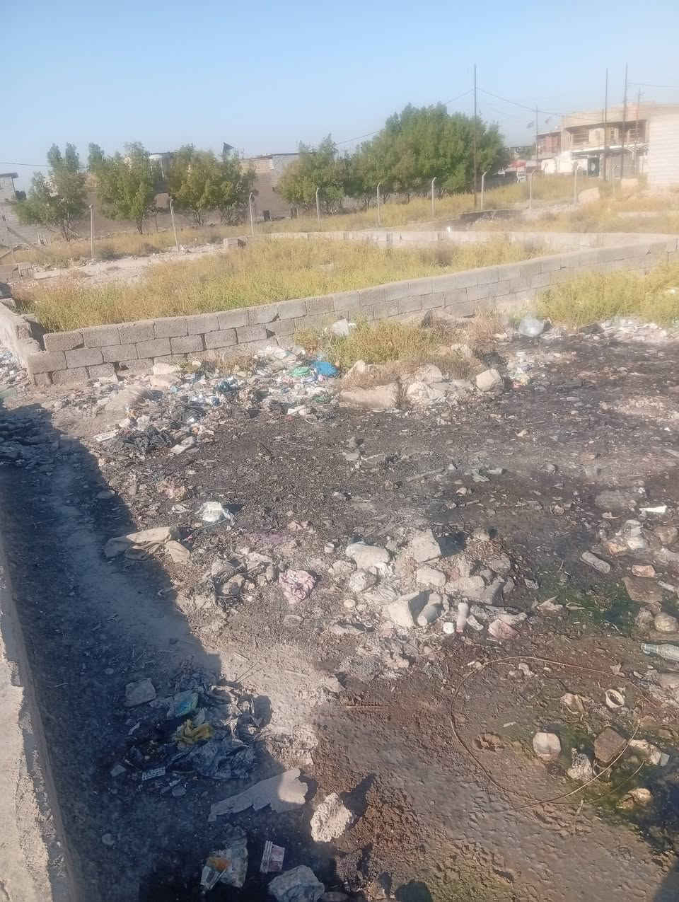 السلام عليكم قطعة أرض مساحة 200متر جسر ديالى نزلت العريفية قرب شيرو وفرهاد السعر مناسب اي استفسار اتصل على الرقم ‏‪***********‬‏

