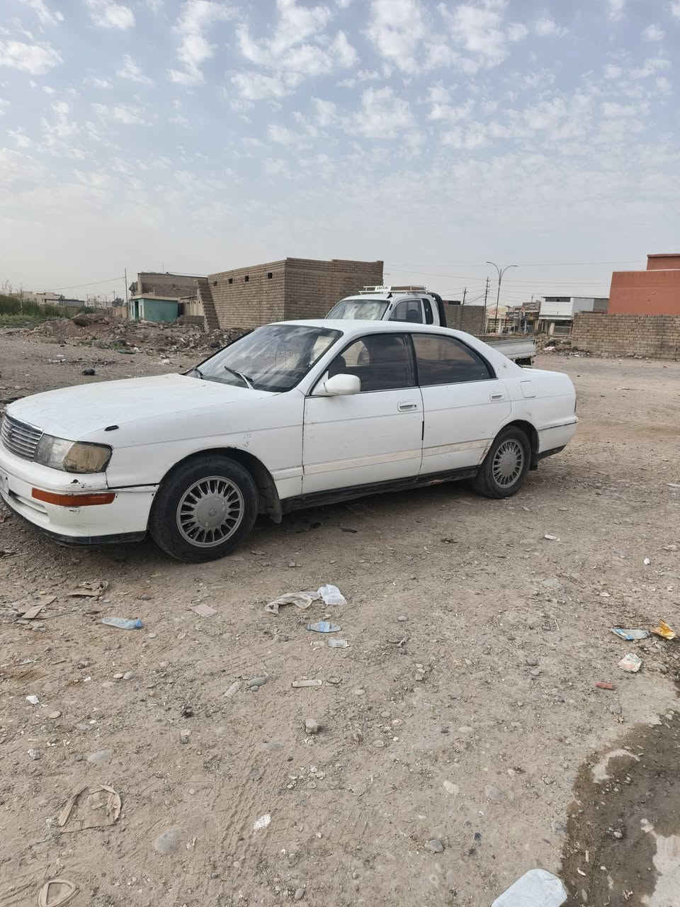 السلام عليكم
بطه للبيع ادوات مامسجل 
كهربائيات كلها شغاله شرط
بيها ثكل بالبور 
السعر 15 ورقه
مكانها الشرقاط الحي العسكري
اتصل ***********

