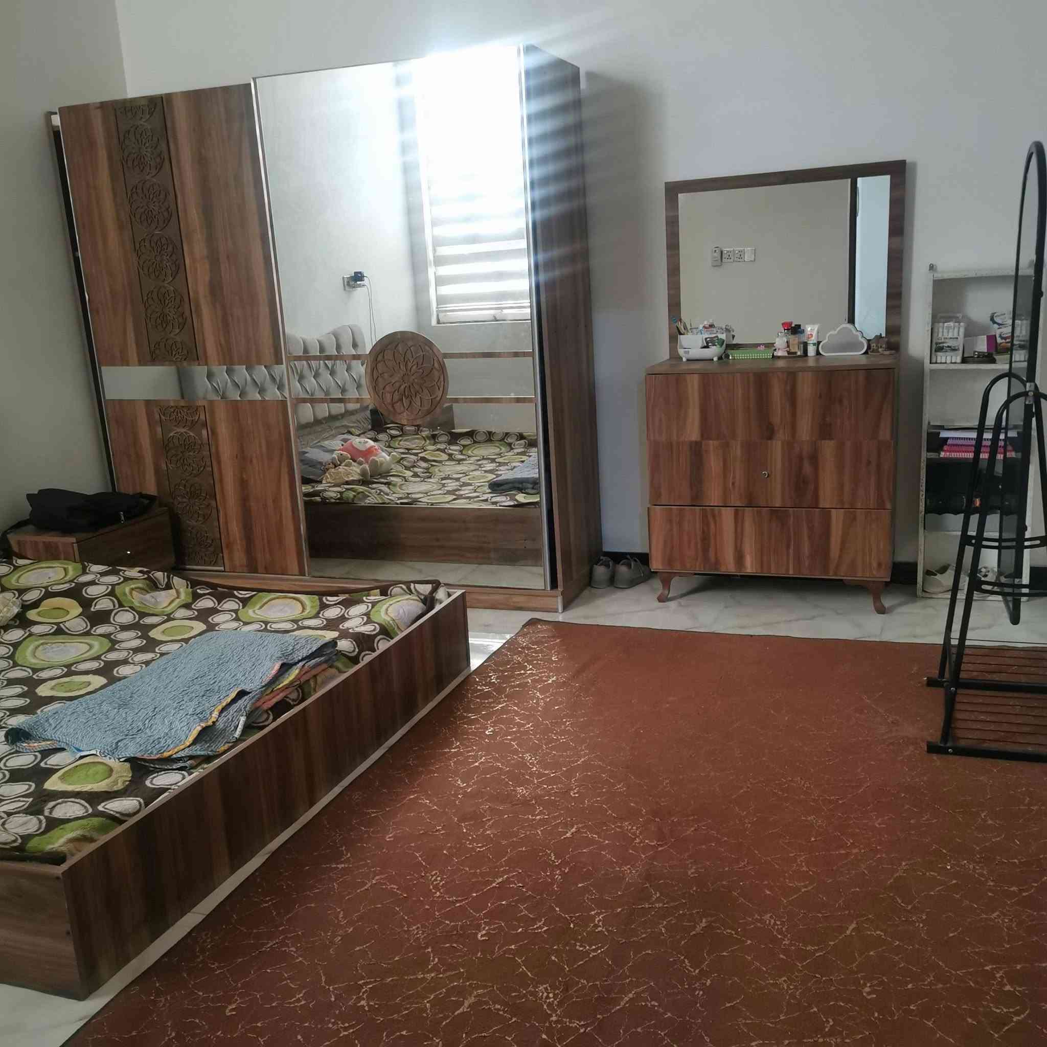 سلام عليكم
غرفة تركي
جرباية + كنتور سحب + ميز تواليت + طبلات 2

السعر مليون و 100 وبيه مجال 

 ***********
