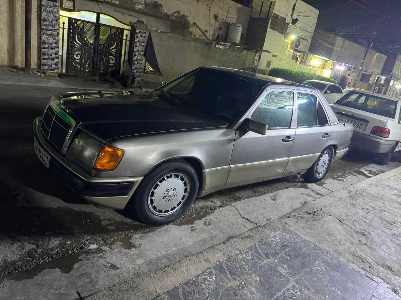 سيارة معمرة جديد مكينه ياباني 2500 تبريد شغال كشنات كهرباء ستيرن كهرباء ادامه كامله فيتب نوزلات بلكات ويارت بلك نقص صدر امامي خلفي عنوان بغداد تحويل مباشر هزه ورقم جديد السعر 40 السعر 40 ////*********** بغداد, العراق
