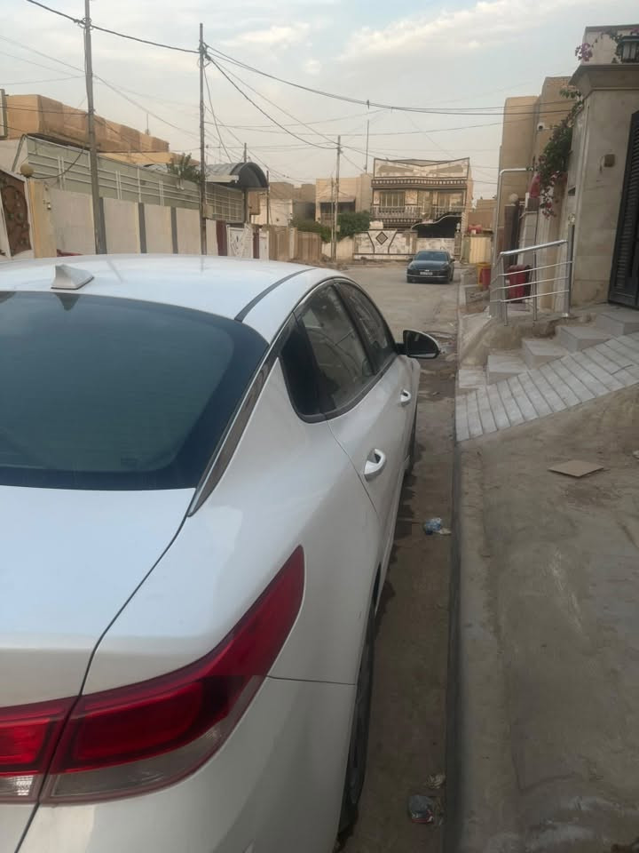 السلام عليكم  للبيع اوبتما موديل 2020
وارد امريكي  بيها تلاثه قطع  وقطع مامصلح مثل ماموضحه بل صوره  نص فول السياره.   السياره شويه بيه نواقص   

السعر. 116$
مكاني بابل 
للاستفسار الاتصال ***********
