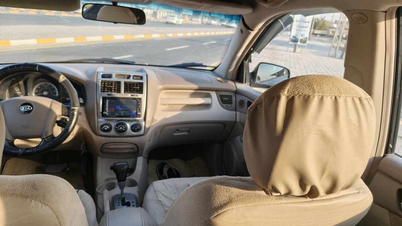 سبورتج ٢٠٠٦
مكينه كفاله
تبريد ثلج 
حداديه كفاله 
تخم تايرات جدد
على الفحص
فقط اتصل على لارقام ماكو مراسله

٨٠وبيها مجال
***********
***********

