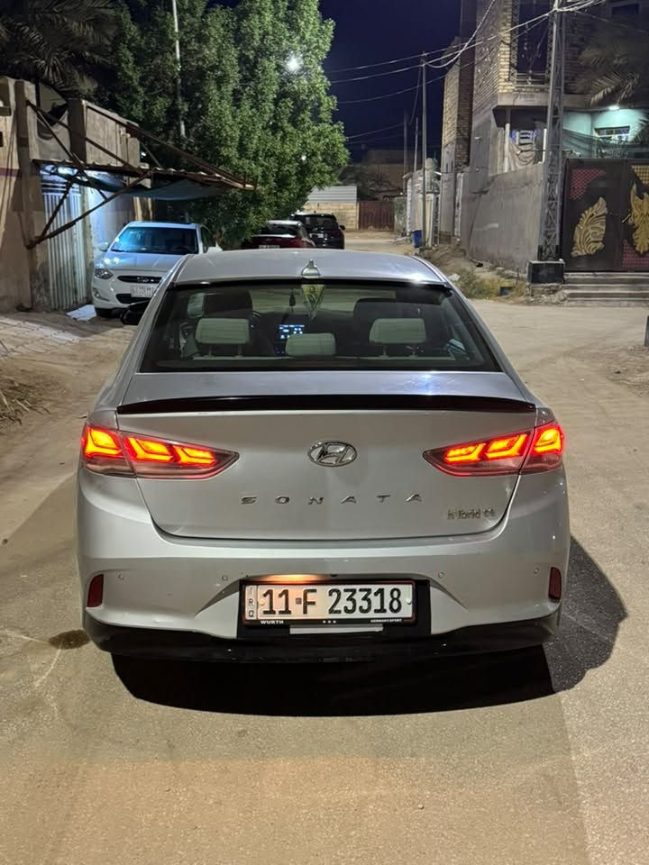 سوناتا 2019 هايبرد مكينه 2000gdi
حادثها بالجنطه تبديل جنطه والجاملغ الايسر بارد فقط بدون ايرباك
تخم تاير جديد حداديه جديده تبريد ثلج السيارة جاهزة مناقصها شي
سعرها 120 وبيها مجال 
للاستفسار  
***********
