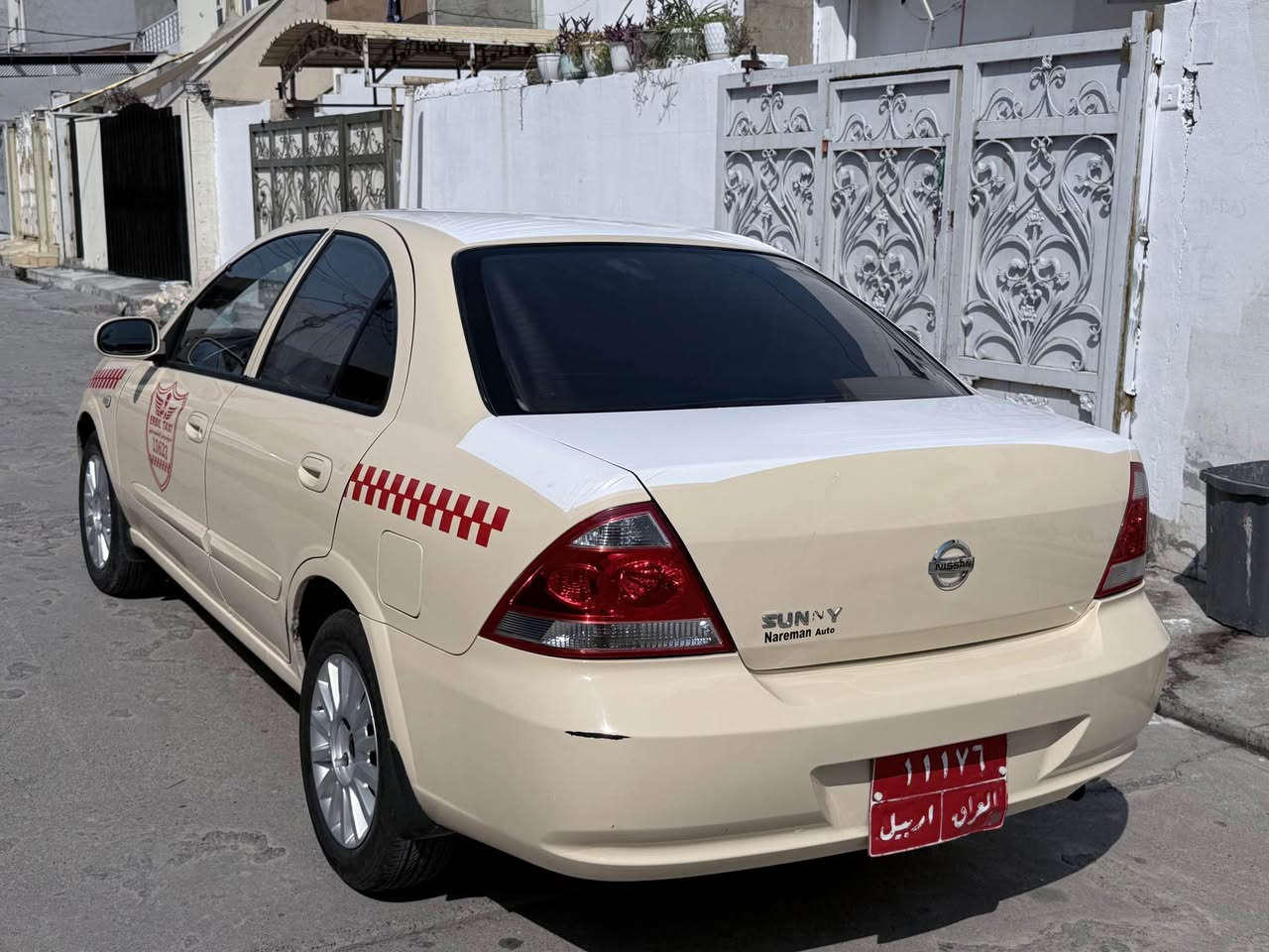Nissan sunni 2012
گير توماتيك مةكينة ١٦ سپي
بستةك ليوي بونيتي سبوخة باقي سبوخي نية
ازيةتةكي كةمي پشتو پيشي هةية
هةندةك تةحديلي هةية
سةيارةكة زور جوانة زور خاوين مايتةوة 
چوار جام كارةباية تةبريت وةك بةفر 
غازو بةنزينة
گير مةكينة تةقةو رةقة بةشةرت
چوار تايةو ويلي لوكي لةژيرة
سةنةوي بةسةر نةچوة دوو مانگي ماية
زانياريم هةموي نوسية مشتةري ني مانديم مةكة
سعر ١١٥ كةمةك مةجال 
*********** أربيل, العراق
