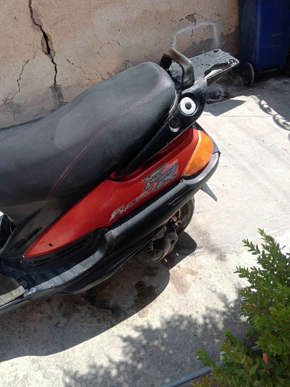 ياماها فضائي 140مكينة لا تنقيص ولا تبخير ولا نضوح شغالة نكرة بي وقت سلف هندر كهربيات شغالة كابرتر اصلية كفرات ابلادية مال كراب الدراجة السعر 300مكاني بغداد حي الجهاد ***********

