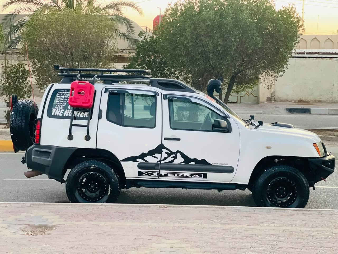 نيسان اكستيرا ٢٠٠٧ وارد امريكي  حادثهة جاملغ خلفي عكس السائق وبنيد والباب عكس السائق مبدل نفس ألون 
رقم بغداد مميز ١٢٠٨ أ
 
المواصفات
فئة السيارة off road 
فور ويل4*4
دفلوك 
مانع انزلاق 
مانع انحدار 
تحكم استيرن جهتين 
شاشة حجم كبير  وكاميرا 

التزويد 
ترفيعة ٤ انج
طبلات رياضة (بروفندر)
دبلات خلفي (اولد مان )
دبلات امامي (استرالي)
شوته خارجية (سنوركل)
الورك الخلفي رياضي مع مقلل صدمات 
دعامية حديد خلفي مع حاملة اسبير مع هوك سحب
دعامية امامية حديد مع قاعدة ونج وهوك سحب عدد ٢
سيابية استرالي مع بلوجكترات بار امامي خلفي 
كصة بنيد اسود 
درج جانبي حديد مع قاعدة جليكان 
قاعدة اريل سفاري مع الاريل استرالي 
دوسات جانبية حديد
درع اسفل المكينة حديد واقي صخور 
ويل كب سبيسر ٢ انج خمس قطع ميثود امريكي 
بوصله دشبول للانحدار 
شاشة ديجتال الكترونية لمراقبة الاعطال 
قواعد بنيد مع بلوجترات 
تحديث البجم مال ١٥
درع بكلايت خلفي 
مضلة جانبة 
(الوحيدة بالعراق بهذا التزويد)
سعرهة ١٢٥ $
***********
***********
