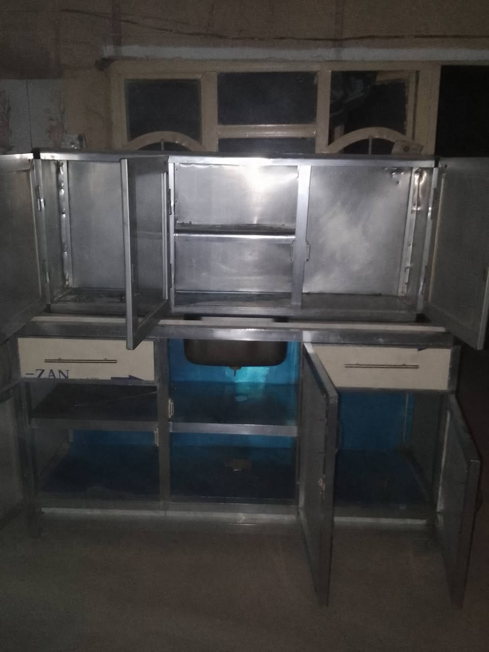سنك وملحق قياس متر ونص تزكام نضيف الشراي يتفضل خاص مكاني بغداد حي اور رقم الهاتف بي واتساب ***********
