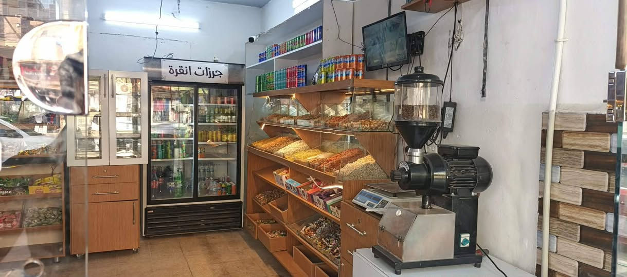 المحل معروض للبيع
عنوان موصل حي البلديات شارع جامع الصايغ 
للتواصل ***********
