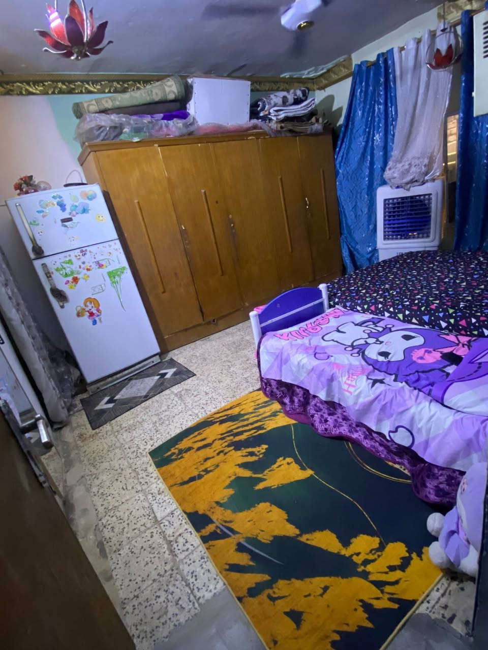 بيت للبيع شهداء العبيدي الثالثة قرب مدرسة عمر بن عبد العزيز طابو ملك صرف 120 متر طابق واحد بناء قديم مسكون وخير من الله جماعة الزراعي والتجاوز البيت ميفيدكم لتحاجوني السعر 115 وبي مجال الشراي يخابر *********** بيع مستعجل
