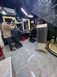 محل حلاقة • نصر ميلاد • للبيع