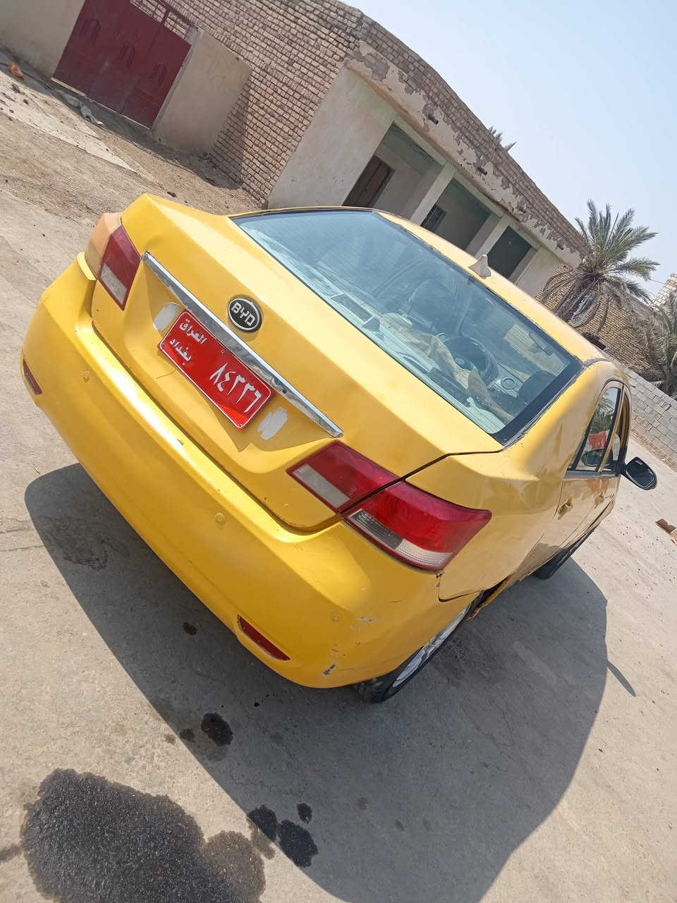 بيوايدي موديل ١٣
رقم صدامي أحمر راعيه تلفونه مغلق
ابيع بدون تحويل 
مكينه وكير كورلا المكينه بيه ضعف
بدون تنقيص ولا دخان
تخم تاير جديد
باتري جديد
كهربائيات كله شغاله
مسجل شغاله سماعات مضخم
العنوان الناصريه قضاء الغراف ***********
السعر ١٢ ورقه وبيه مجال للشراي يدلل
