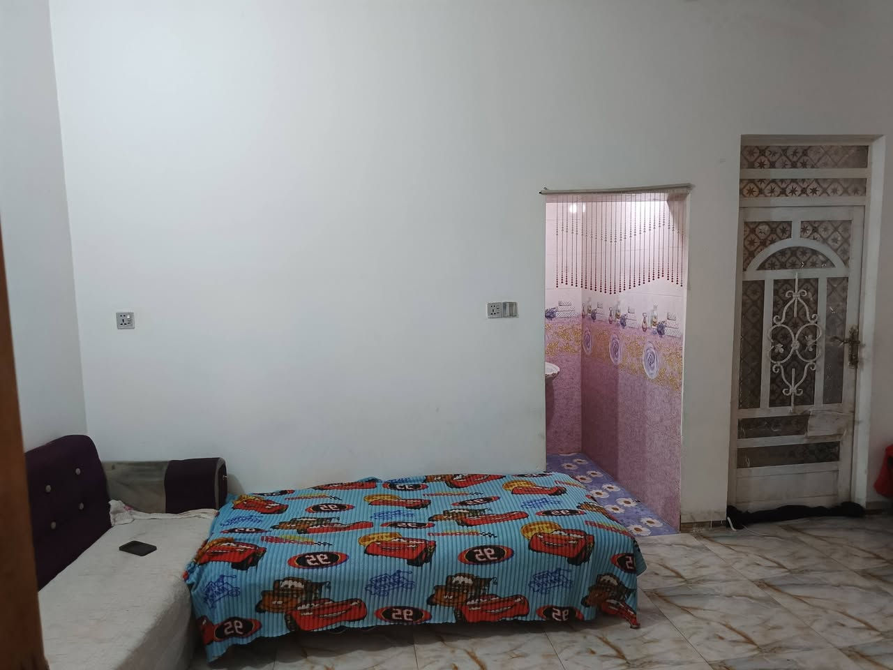 الدار للبيع حي الزهراء فرع غسل بغداد طابو زراعي للاستفسار ***********
