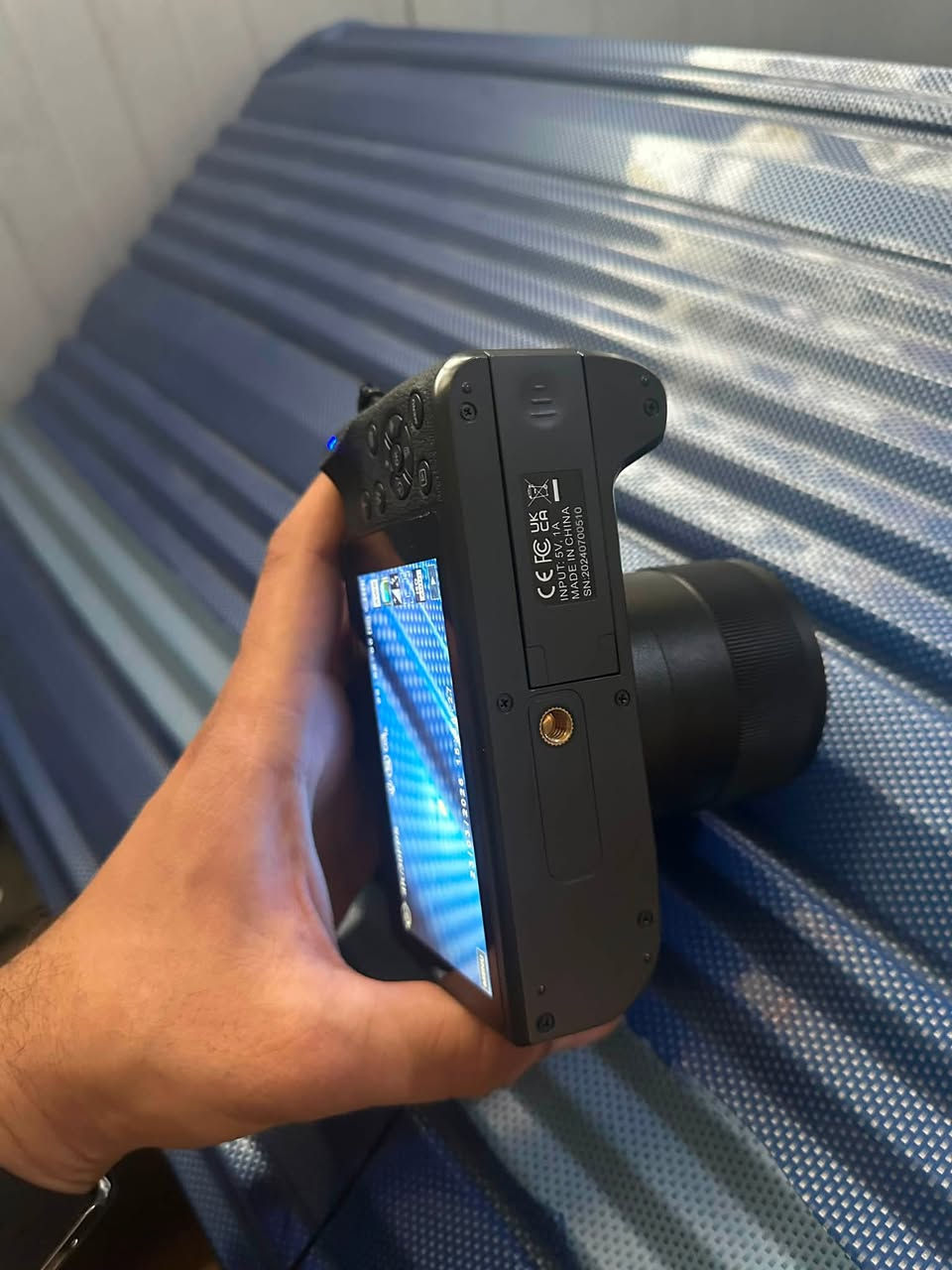 سلام عليكم كامره * 4K Ultra HD
* Digital Zoom Lens 16X
* F2.4 f=5.04mm Macro للبيع موجود توصيل جميع المحافظات جديده غير مستخدم  ***********
