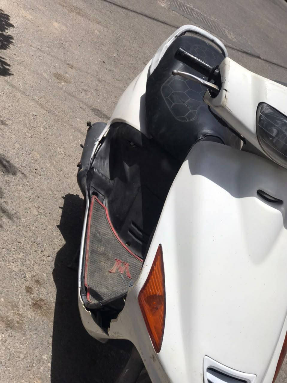 دراجه فراشه للبيع مكينه مامفتوحه كهربائية شغاله دبلات بريكات قفل استيرن اشاير سلف هندر لايت عالي وناصي كله شغال السعر 350 نجف حي السلام ***********
