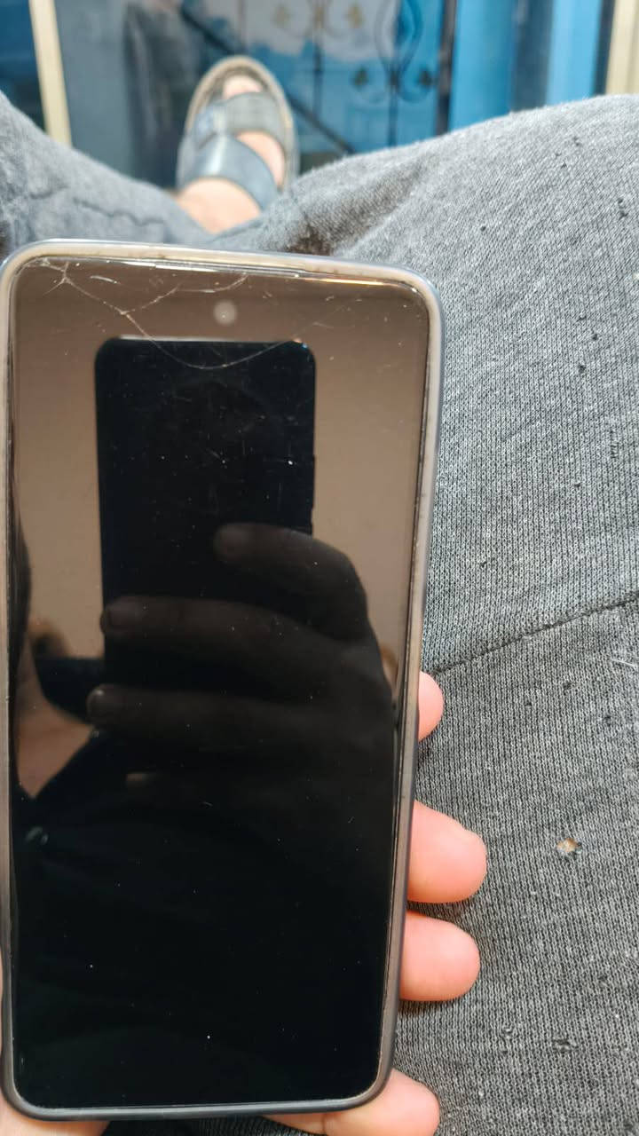 اسلام عليكم  البيعTECNO SPARK 20 مثل ما وضاح بل صوره 
الجهاز بي فطر بل شاشه واضحه بل صوره ما مئثر عليه الجهاز ذاكرته 256
بطاريته 5000
 الي يحب يتواصل وياي ***********
بدون ملحقات 
السعر 130
