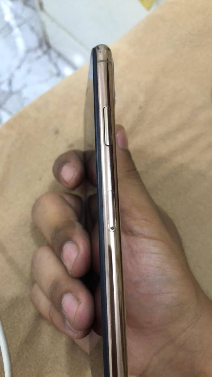سلام عليكم هدعش برو ماكس 
مبدل شاشه صلي حيل حلوه 
 
كامرات صوت فول 
ذاكره256
بطاريه86
يرهم مراوس ايفون 12برو ماكس 
سعر 275وبي مجال مكاني بيجي توصيل ماكو 
***********
