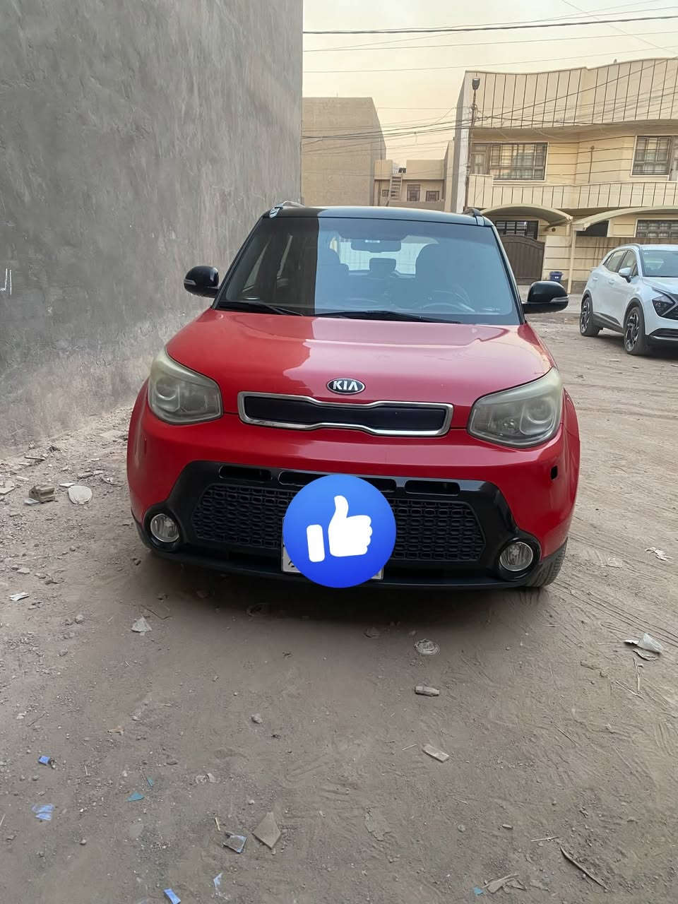 السلام عليكم للبيع كيا صول موديل ٢٠١٦ خليجية ماشية ٧٤ الف قابل للزيادة تبريد كير محرك ميكانيك كلة اوكي شرط الفحص  مابيهه اي حادث او تبديل كلة بلادي بس بيهه بعض الملاحضات  بالبدي السنوية خلصانة من ٢٠٢٢  تحويل او وكالة رقم سليمانية 
السيارة بصمة 
شاشة 
حساس خلفي 
لونين قمارة سودة بلادية 
انارة تفاعلية مع الصوت 
كامرة خلفية 
تخم تاير جديد وباتري جديد 
رقم التلفون ***********
السعر ١٣٥٠٠ دولار
مكاني بغداد الدورة
