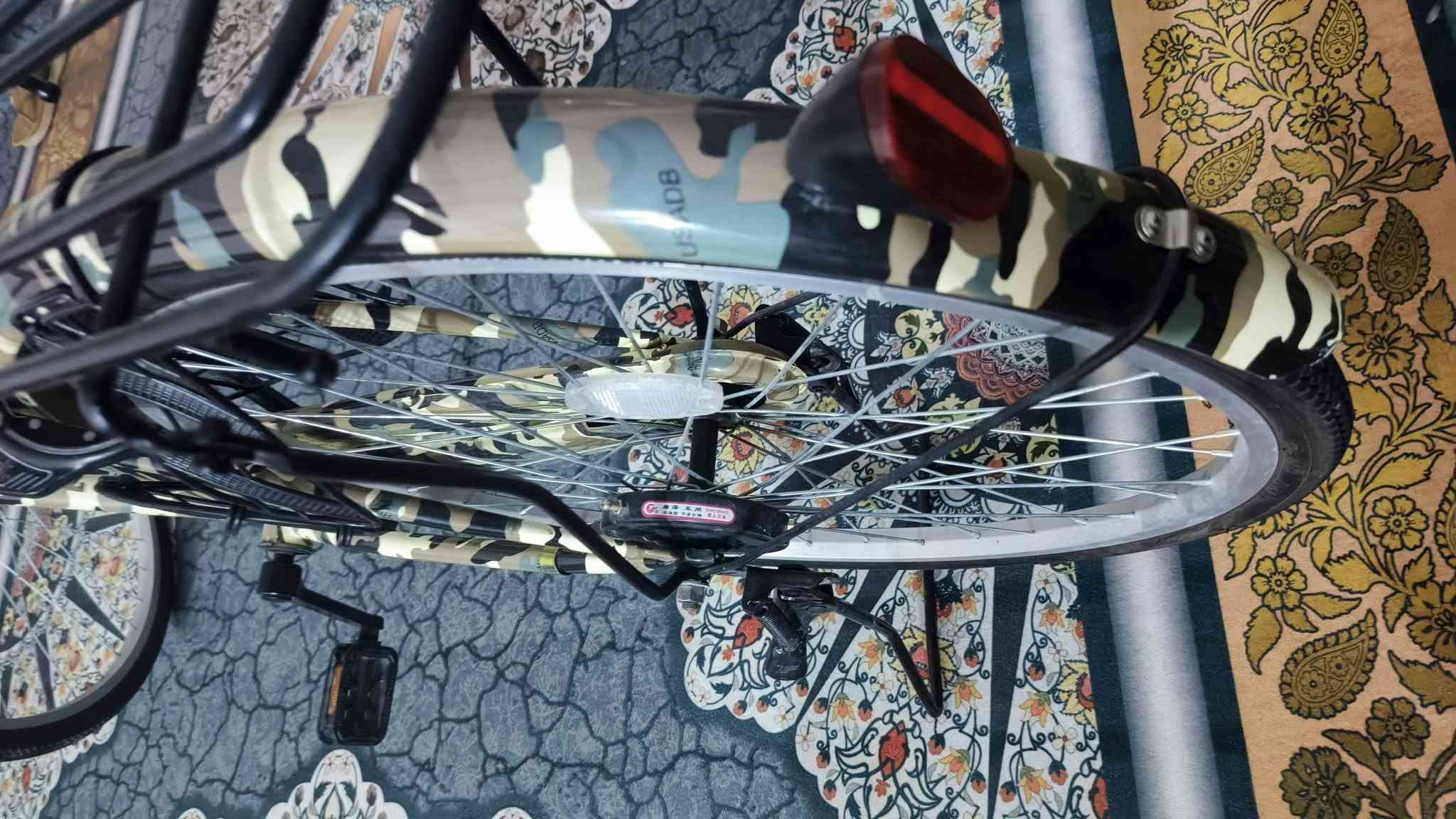 السلام عليكم بيسكل للبيع نضيف كلش ما متعوب و جهاز بيسكل ياباني بريك خلفي جاملغات لايت بيسكل نضيف كلش تواير انضاف كلش سعره 125 الف و بي مجال للشراي عنواني ناصرية منصورية للتواصل ***********
