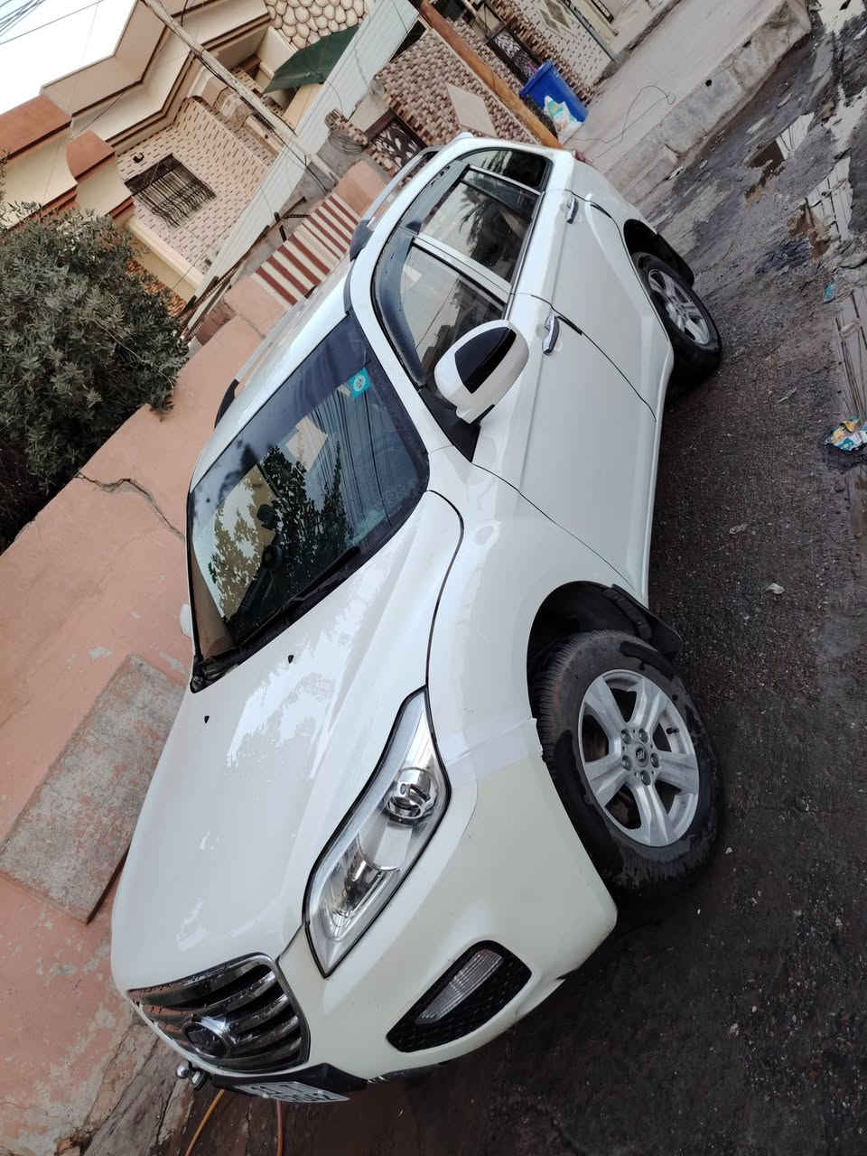 من رخصتكم الادمن سيارة ليفان موديل 2015 نضيفه وتراي انطيك وين ما تريد سياره حيل نضيفه بسمي تحويل مباشر مشروع وطني عنواني موصل اليسر السعر 63 تبريد ثلج شغال جامات كلها كهرب سياره جاهزه مال جنايا و عائليه رقمي ***********
