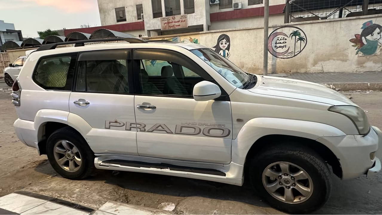 السلام عليكم
سيارة برادو موديل 2005للبيع 
المكينه سته سلندر ما مفتوحة كير اوتو ماتيك
يوجد فيها رشات صبغ قليله اثر جراد بدون اي ضربه 
التبريد جيد جدا جميع الحساسات شغال كامره خلفيه فتحة في السقف حدادية جهازه 
تخم تاير 
ا((لسيارة بأسمي التحويل ثاني يوم ))
السعر 
135ورقه 
للاتصال على الرقم ادناه
*********** البصرة, العراق
