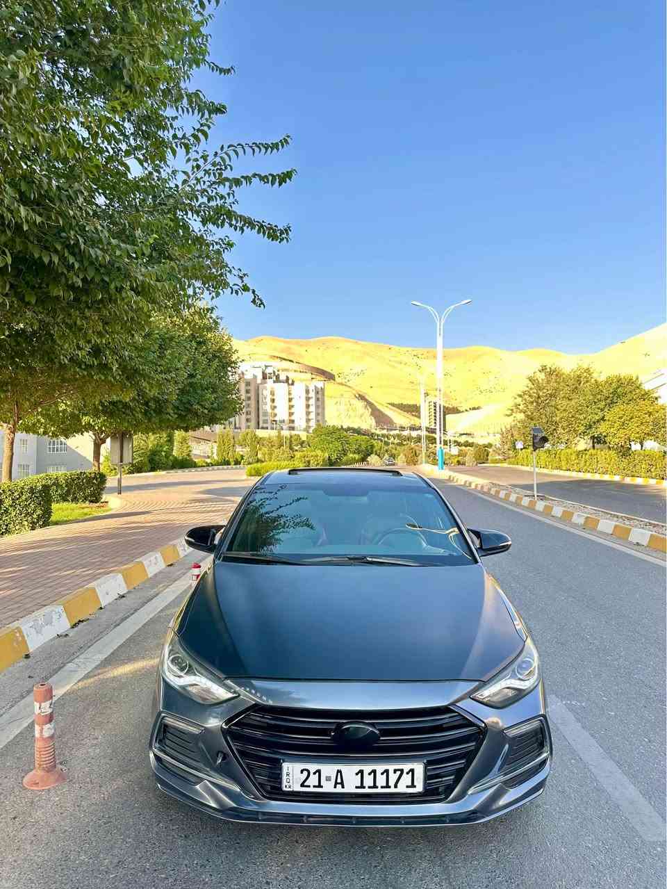ئەلێنترا سپۆرت 1/1 فول فول (avante) 2017
مەکینەی v4 1.6T
204 هۆرسپاوەر 
تەنها ۱٠٠هەزار کیلۆمەتر ڕۆشتووە
چەمەلەخ و بۆنید بۆیاخە بێناو گرتن بەشەرت 
مواسەفات
سڵاید 
نیزامی بەرزکردنەوەو نزم کردنەوەی  لایت بە خواستی خۆت 
سندوقی زیرەک 
ئاوێنەی کارەبای ئاوتۆ ئیشارەت دەسکی دەرگاکانی نیکل ولیدە 
بەسمەی دەرگا و ئیش پێکردن 
جام ئاوتۆ 
کوشن جلد و هیتەر و سپۆرت و ناو سوور بیلاد 
سێ مۆدی لێخوڕین 
داشبول و بەرگی دەرگاکان کاربۆنی بیلاد دیزاینێکی جوانی بە خشیوە بە ناوەکەی 
ویلی سپۆرت بیلاد 
پاتری ٥/٥ گۆریومە لەگەڵ لیدی بەرزو نزم 
لایتی پێشەوە لید 
بەگ لایتی دواوە لید 
شاشەگەورە و کامێڕا و حاسە 
۷ نمرە گێڕ 
گێر ئۆتۆماتیک و عادی گێڕی سەرسوکان 
دەعامی پێش و دوا و دۆسە سپۆرت 
دەبڵ صاڵانسا 
تەقەو ڕەقەو تەحویل و خرامە و کارەبای و تەبرید بەشەرت ٥ ساڵە لای خۆمە و بەناوی خۆمە کام ڕۆنەی باش و بەنزینی باشە تێی کراوە زۆر بە خزمەت بووە 
شوێن سلێمانی ناوەند 
نرخ ۱۱۹ مەجالێکی زۆر زۆر کەم 
***********
whats app
viber السليمانية, العراق

