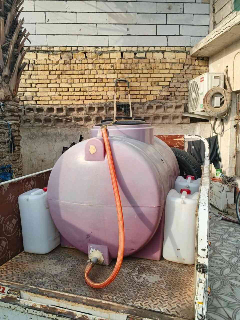 تانكي ماي مع دبات 2
السعر 35
مكان ناصريه مركزه شراي هلا بيك
***********
